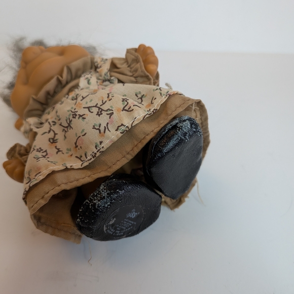 Vintage Russ Troll Doll grandma Grey haired Grandma doll Granny Figure - Picture 3 of 6